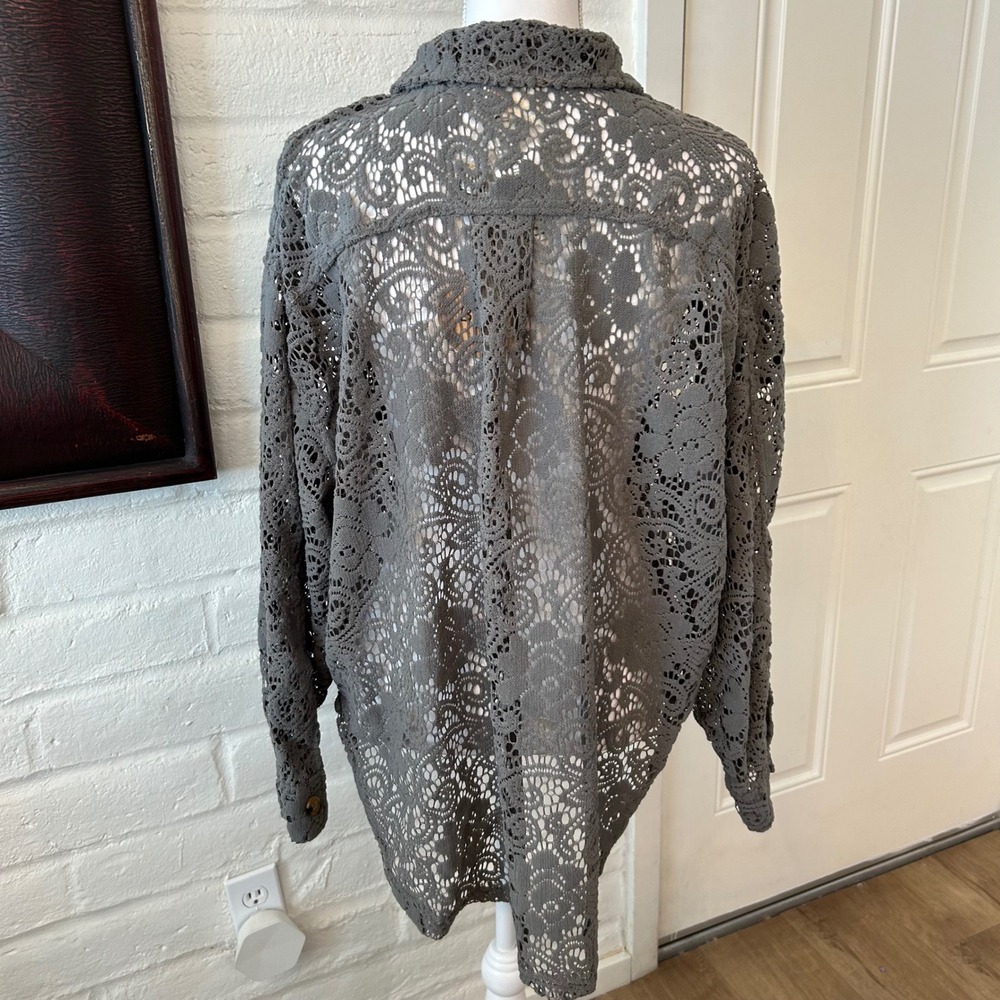 NWT Bibi buckle Large charcoal gray lace button long sleeve shirt whimsy - Picture 2 of 6